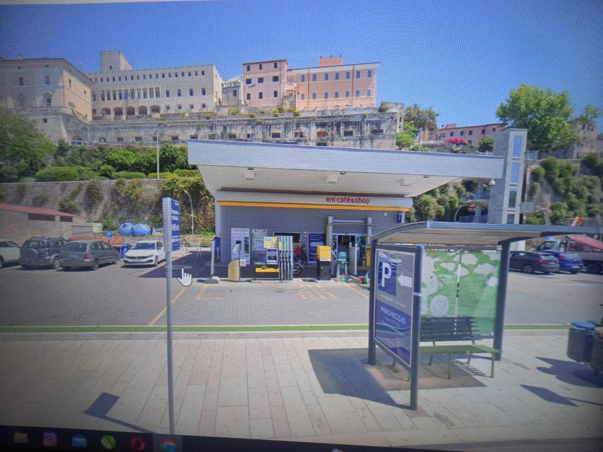Art Deco City Center Near The Beach! Терачина Екстериор снимка